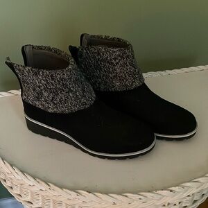 Adrienne Vittadini Booties